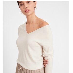 Banana Republic Soft Beige V-Neck Sweater